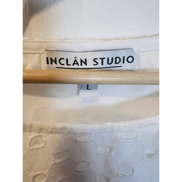 Inclan Studio White Eyelet Short Flutter Sleeve Top Large 100% Cotton Round Neck - Picture 4 of 7